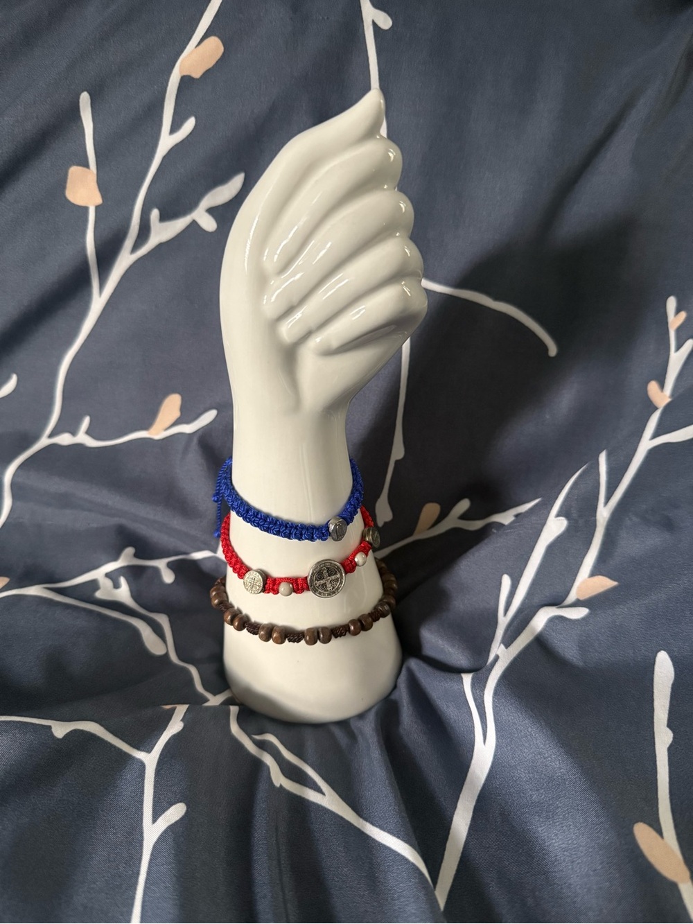 Ceramic White Bracelet holder stand